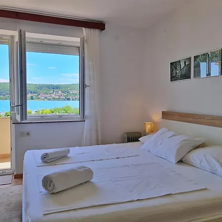 By The Sea Cizici, Krk - 22259 Apartment Malinska